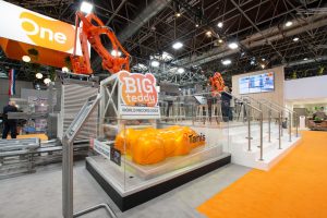gummibeerkap-world record - plexiglas beschermkap-custumezed plexiglas kap-groothandel -groot machinepark