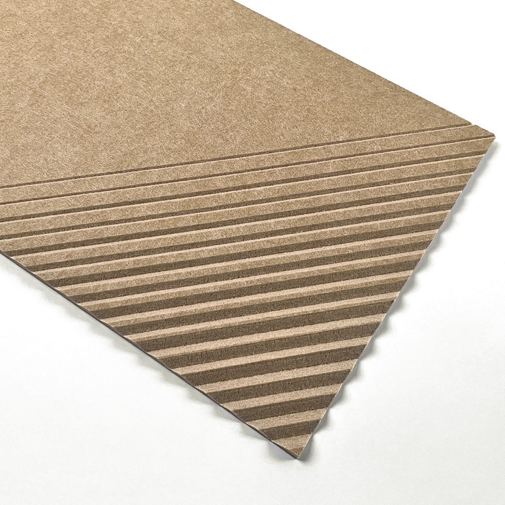 Gerecycled PET-vilt AcoFelt -Akoestisch vilt-Duurzaam -interieurmateriaal-Geluidsabsorberend vilt-Circulaire materialen-Akoestische panelen van gerecycled materiaal-Eco-vriendelijk vilt-PET-vilt design Geluidsdempende materialen-Petvilt -gerecyclde pet materialen -vetvilt nederlandse productie - low carbon footprint-nederlandse productie-patroon frezen